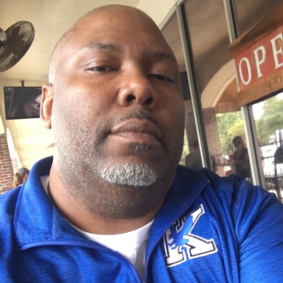 Meet your Posher, Preston - Picture 1 of 1